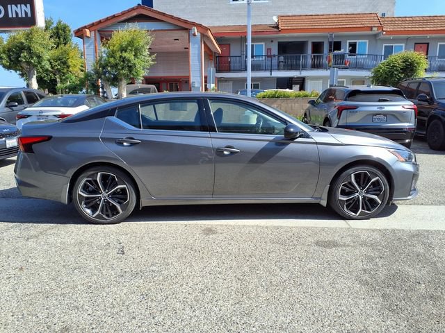 Used 2024 Nissan Altima 2.5 SR FWD image 22