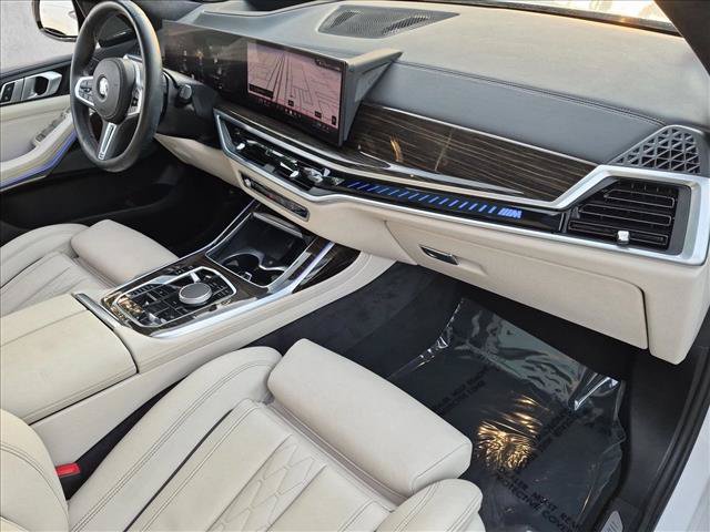 Used 2024 BMW X7 M60i AWD/4WD image 24