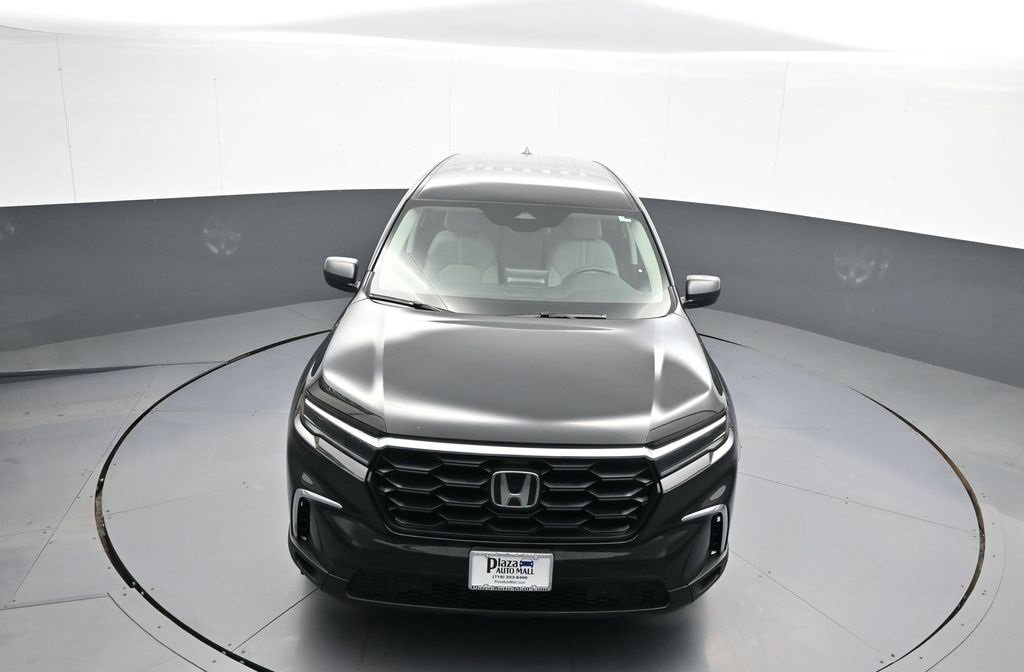 Used 2023 Honda Pilot LX image 35