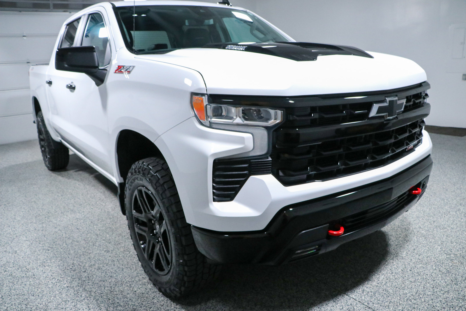 Used 2023 Chevrolet Silverado 1500 LT Trail Boss AWD/4WD image 5