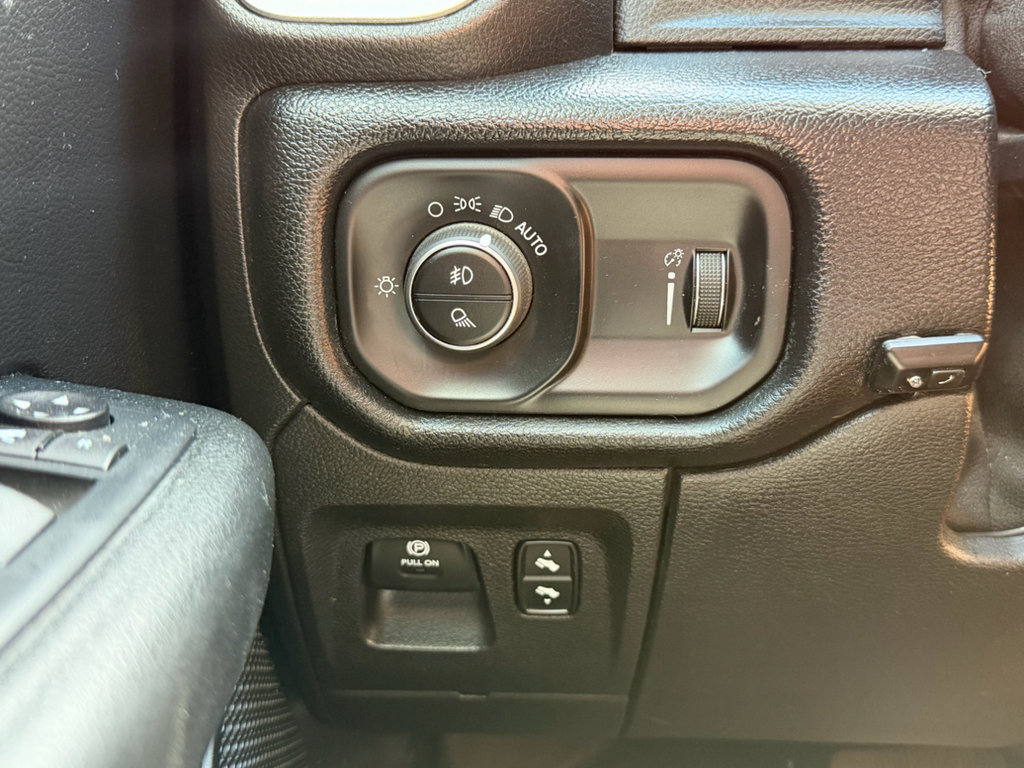 Used 2019 RAM 1500 Limited AWD/4WD image 24