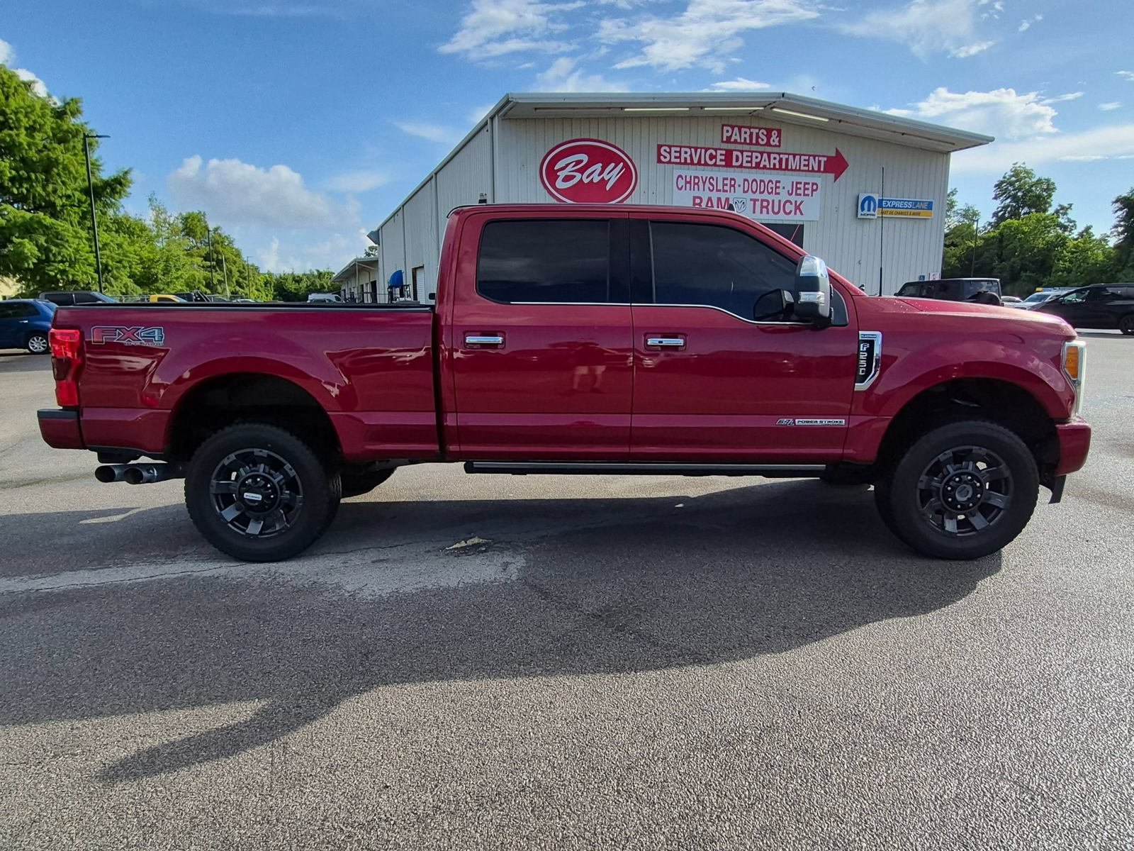 Used 2019 Ford F250 Platinum w/ Platinum Ultimate Package AWD/4WD image 4