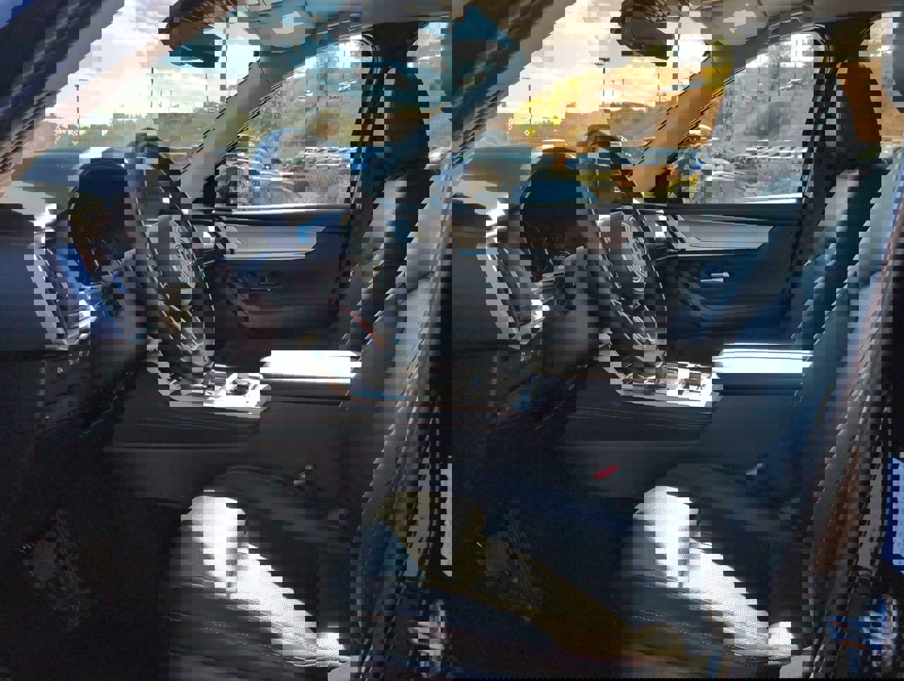 Used 2025 MAZDA CX-70 3.3 Turbo w/ Preferred Package image 10