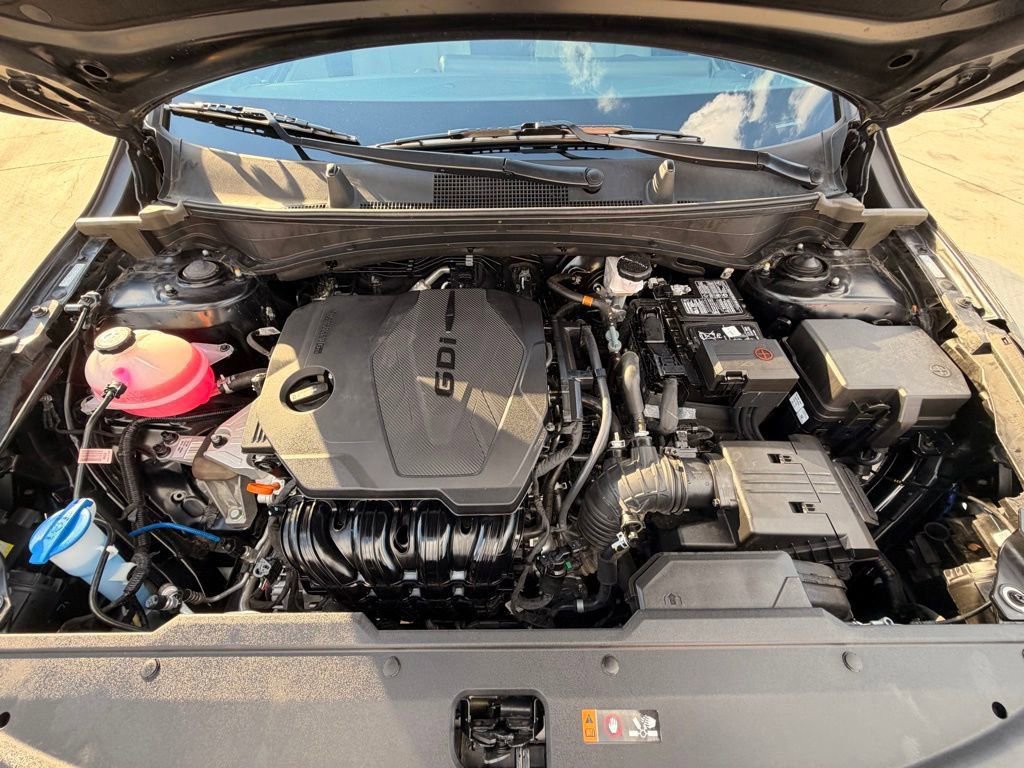 Used 2025 Kia Sportage EX image 34