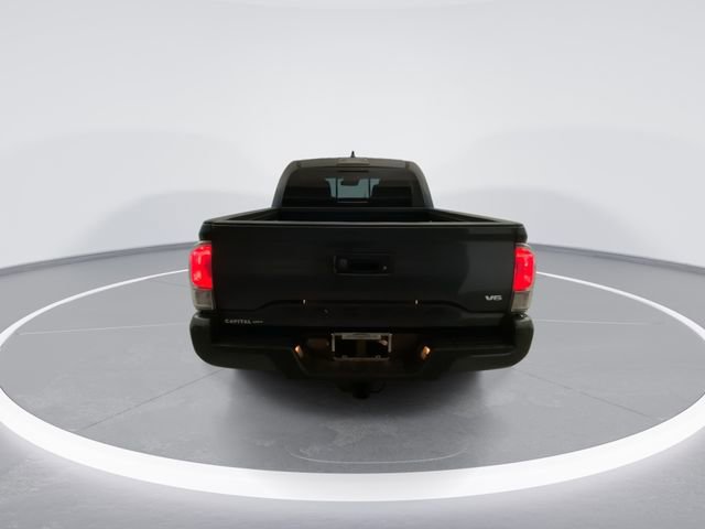 Used 2022 Toyota Tacoma TRD Off-Road w/ TRD Premium Off Road Package RWD image 3