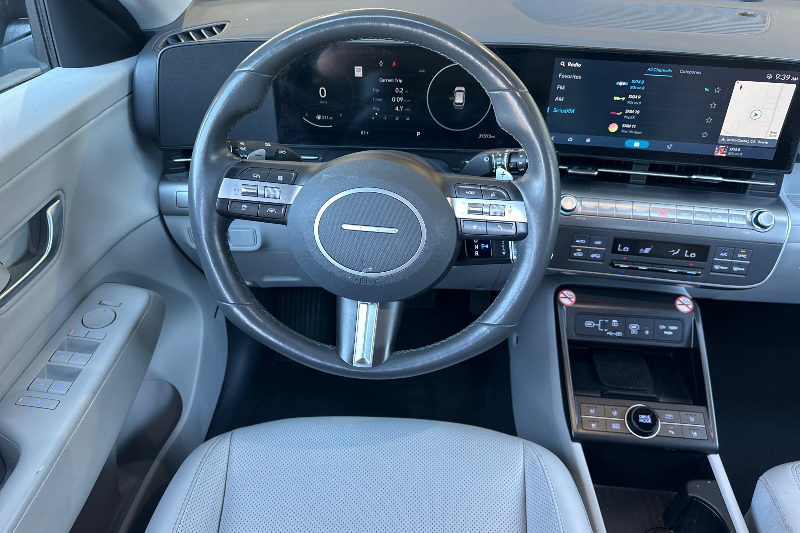 Used 2024 Hyundai Kona Limited FWD image 13