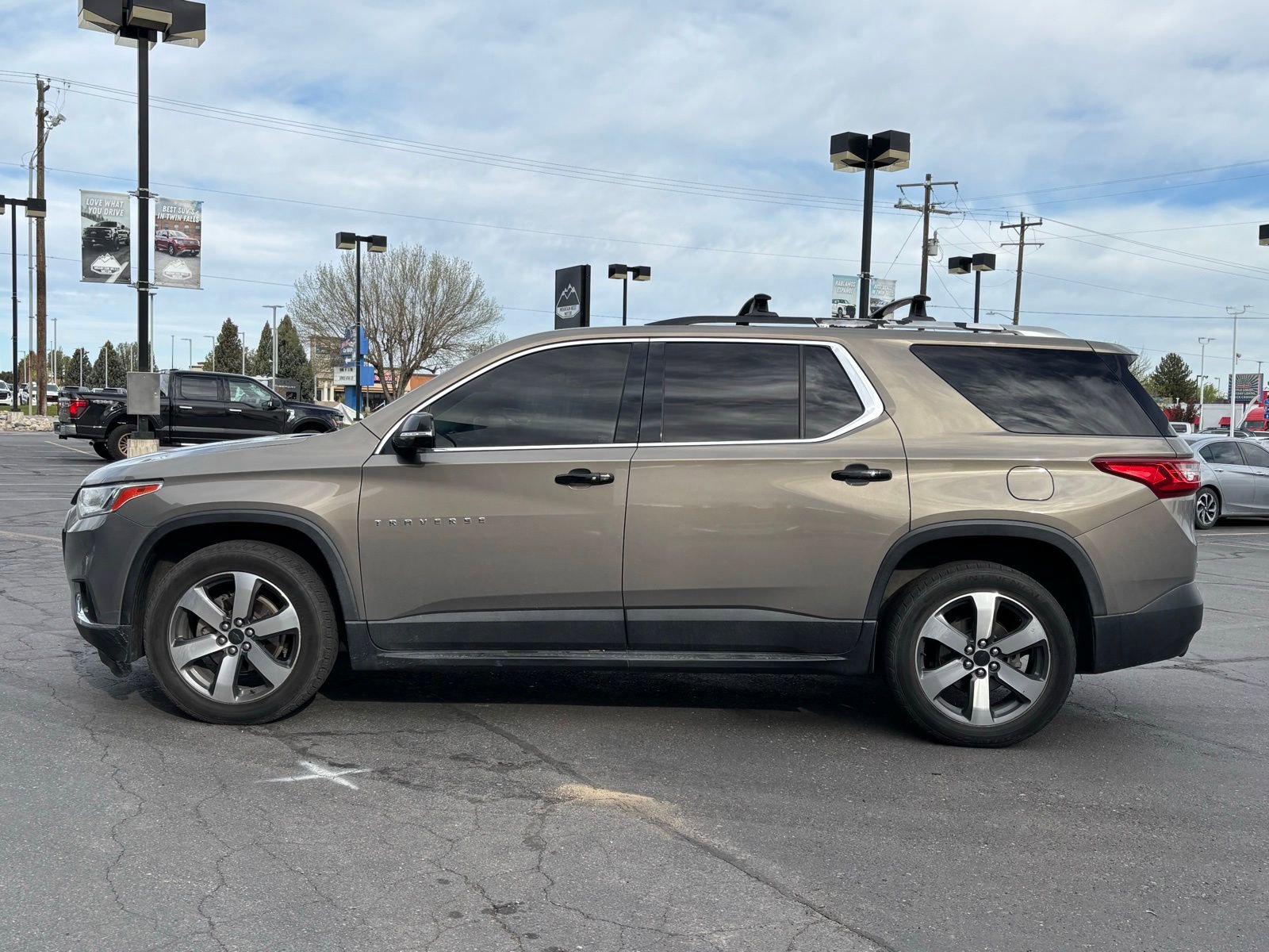 Used 2018 Chevrolet Traverse LT AWD/4WD image 3