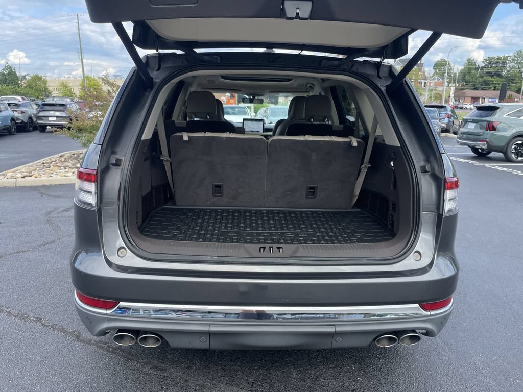 Used 2020 Lincoln Aviator Reserve w/ Equipment Group 202A AWD/4WD image 37