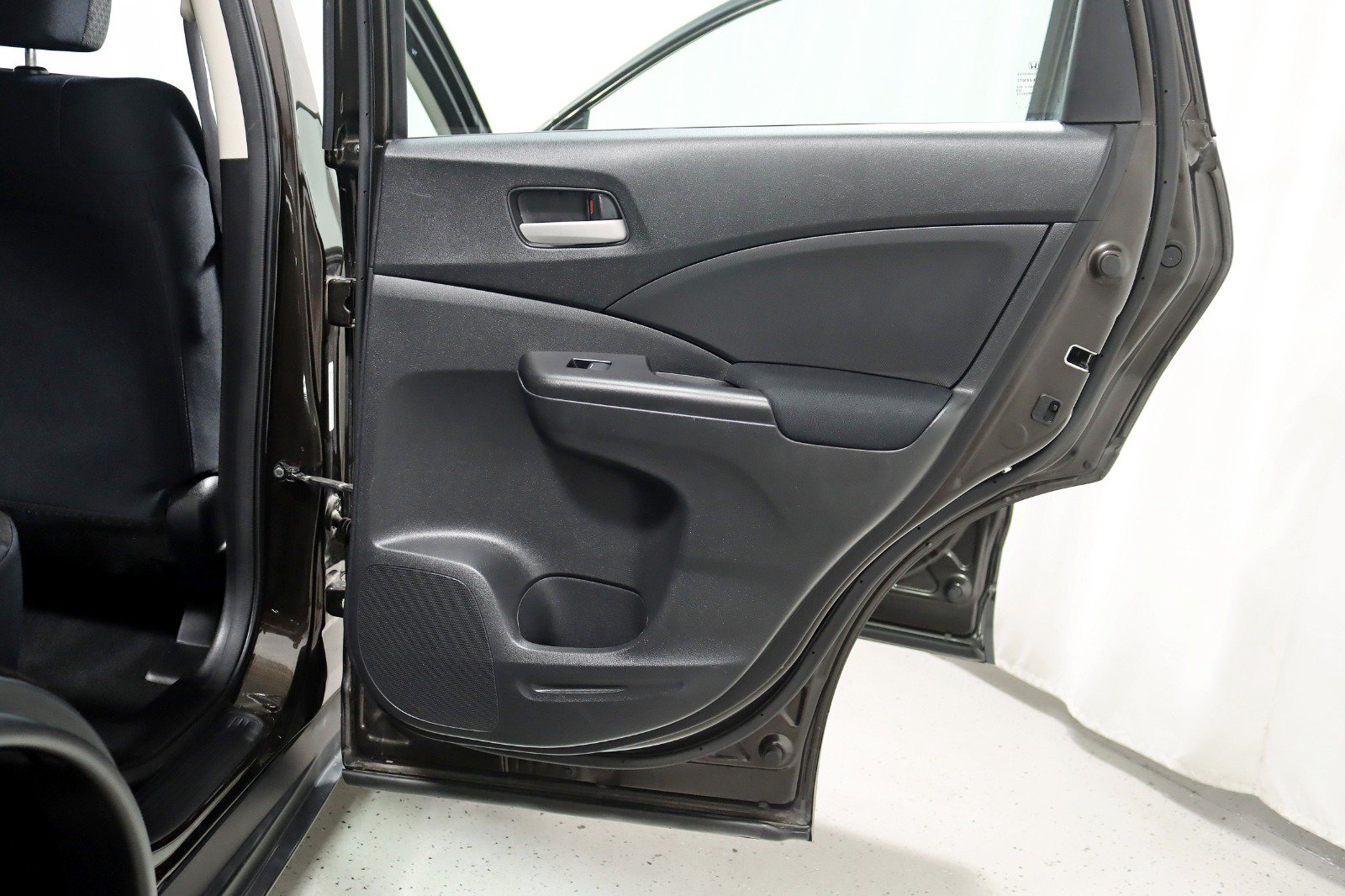 Used 2015 Honda CR-V LX image 30