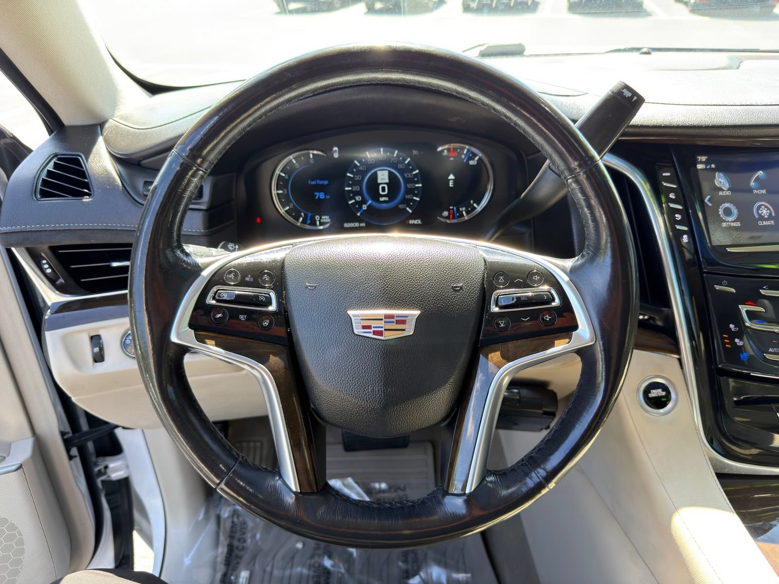 Used 2018 Cadillac Escalade Luxury AWD/4WD image 20