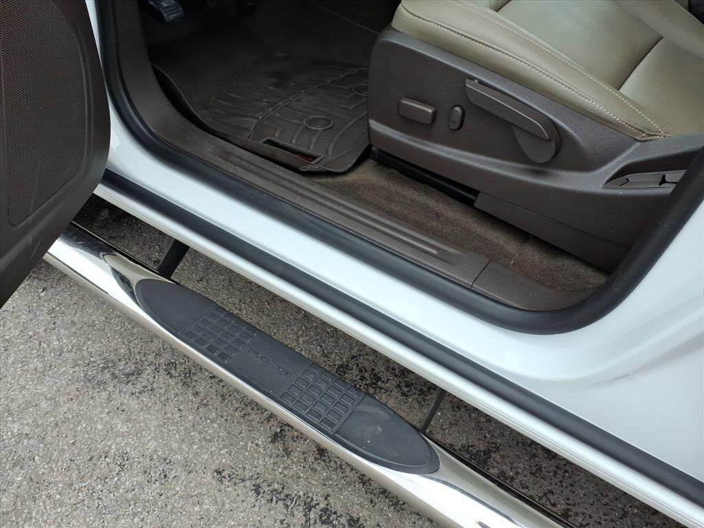 Used 2018 GMC Canyon SLT w/ Driver Alert Package image 16