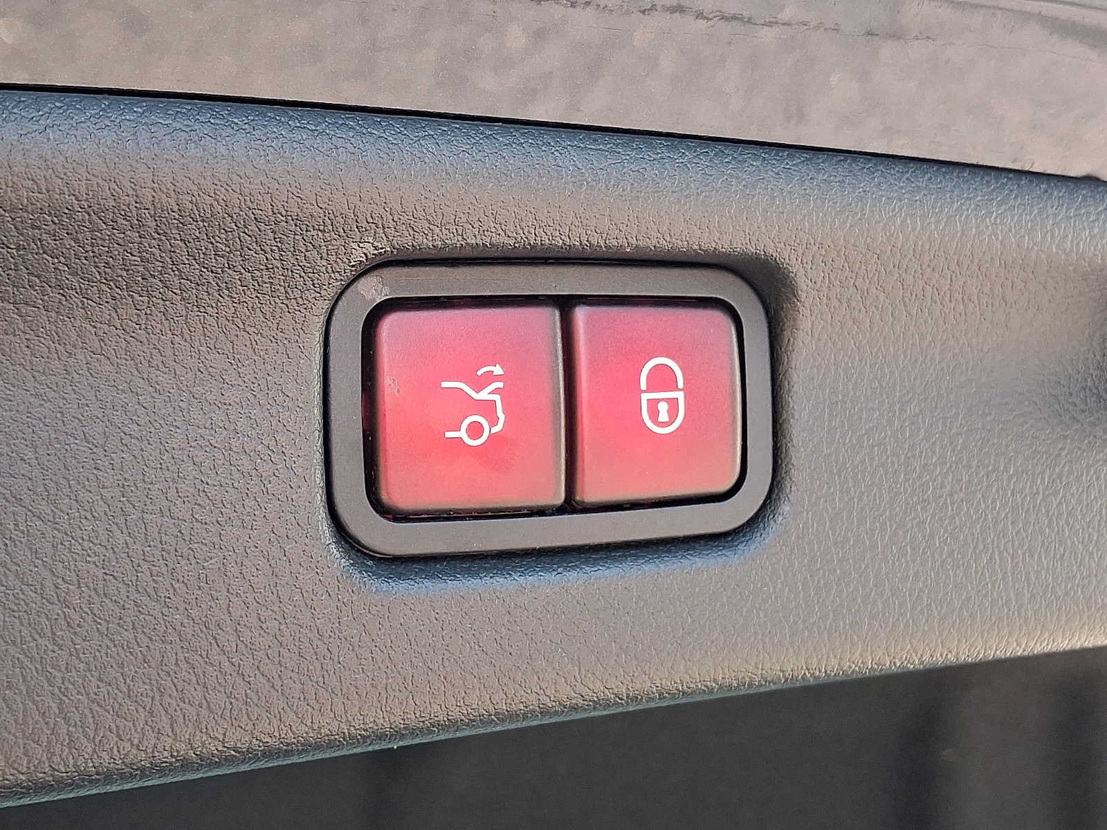 Certified 2023 Mercedes-Benz C 300 4MATIC Sedan image 25