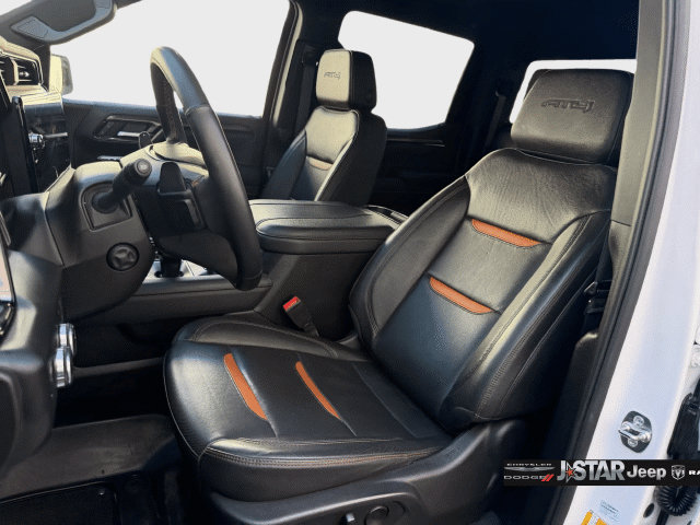Used 2025 GMC Sierra 1500 AT4 AWD/4WD image 11