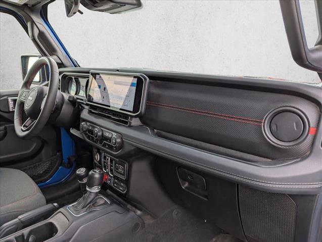 Used 2024 Jeep Wrangler Unlimited Rubicon w/ Capability Package image 26