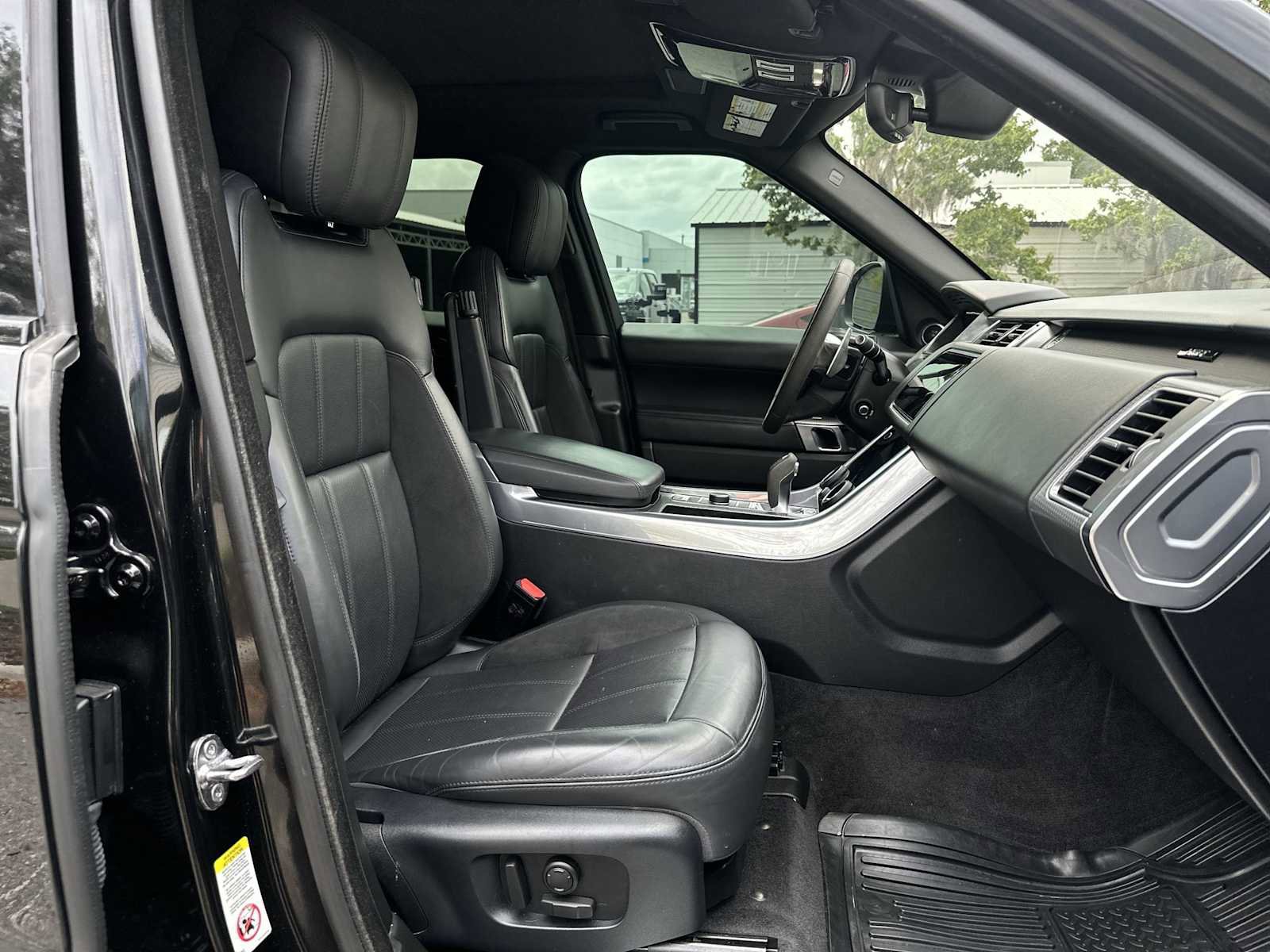 Used 2020 Land Rover Range Rover Sport HST AWD/4WD image 27