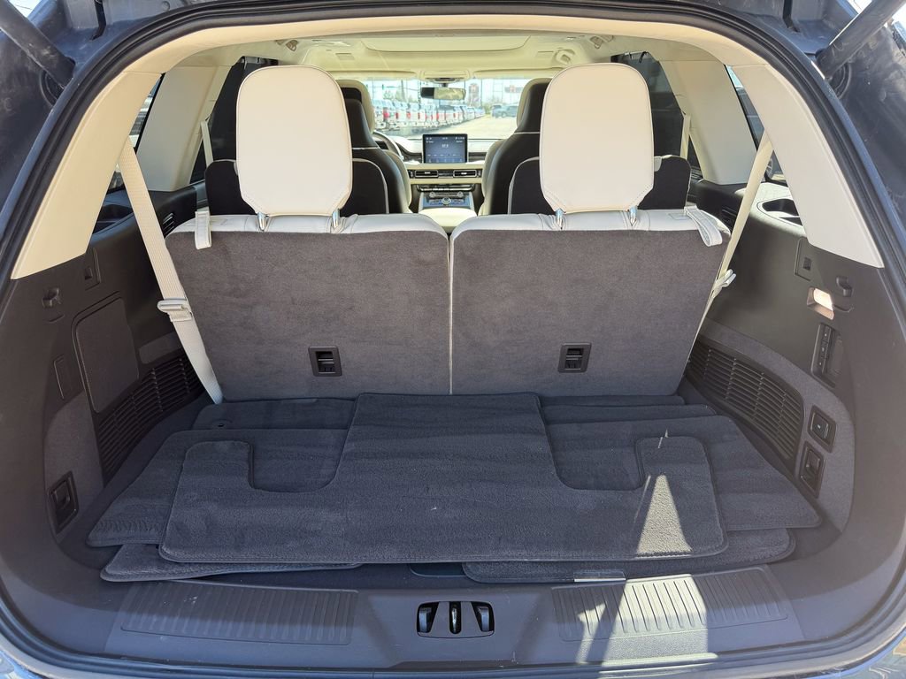 Certified 2023 Lincoln Aviator Black Label image 17