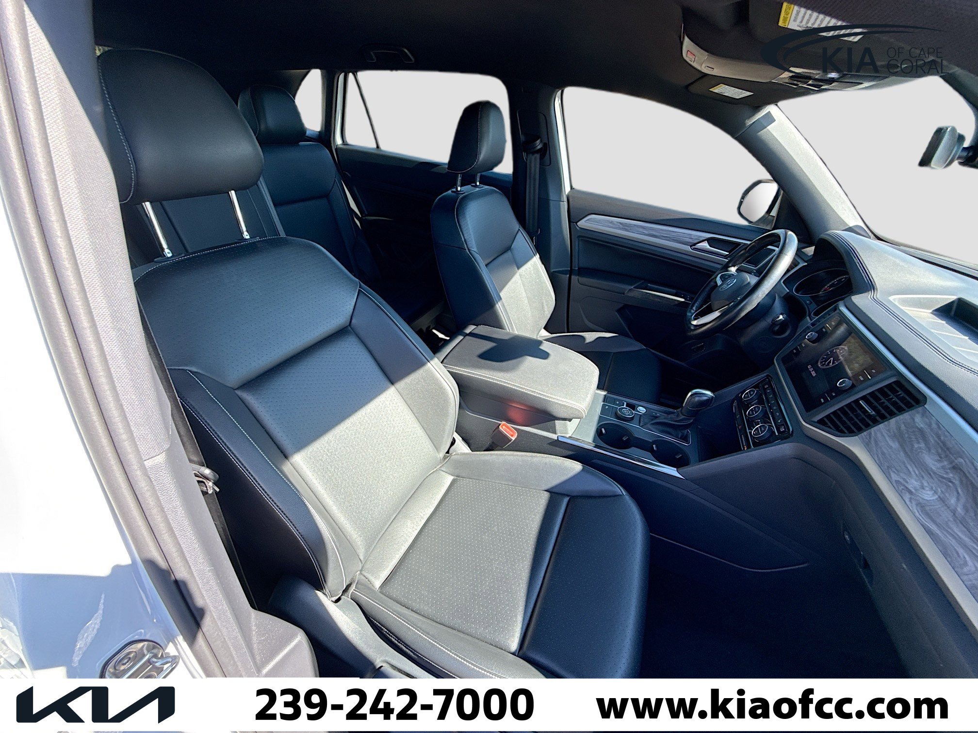 Used 2020 Volkswagen Atlas Cross Sport SE w/ Towing Package image 15