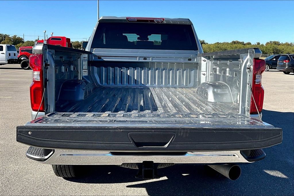 Used 2024 Chevrolet Silverado 2500 LTZ image 38