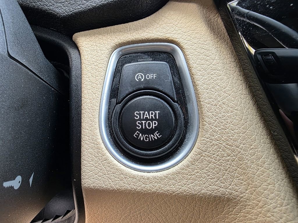 Used 2018 BMW 330i Sedan image 21