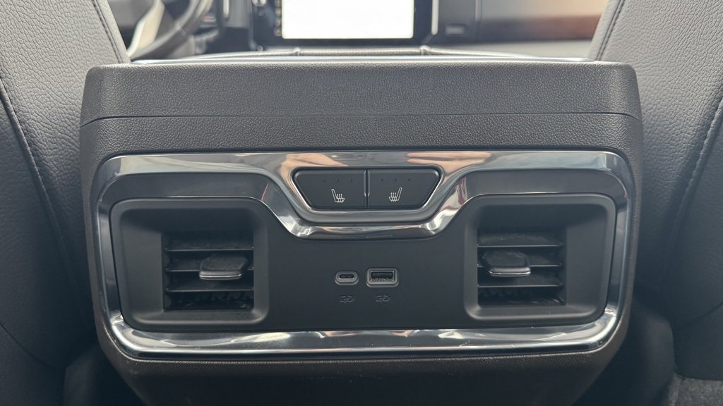 Used 2024 GMC Sierra 2500 Denali w/ Technology Package image 37