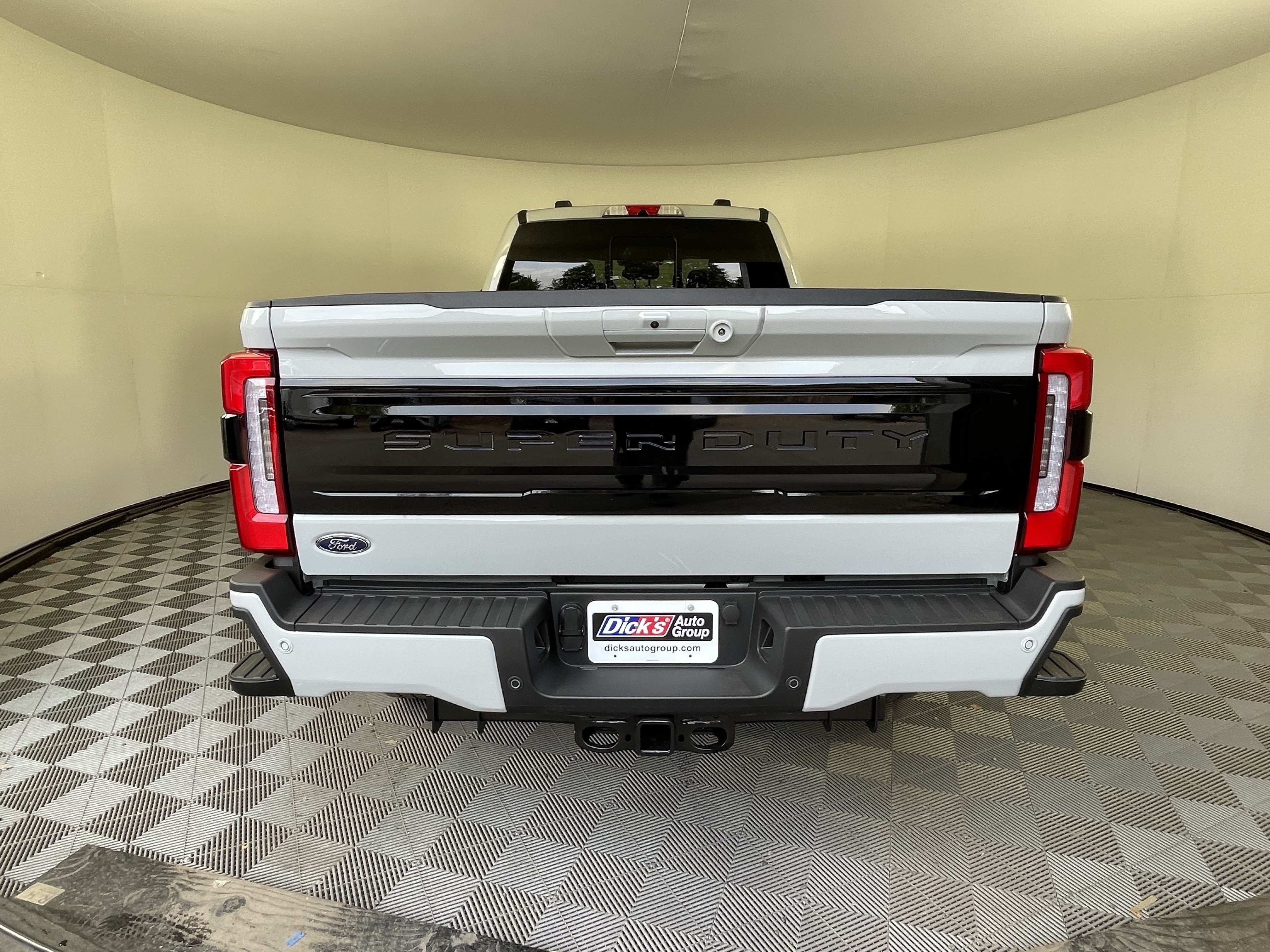 New 2026 Ford F350 Platinum AWD/4WD image 4