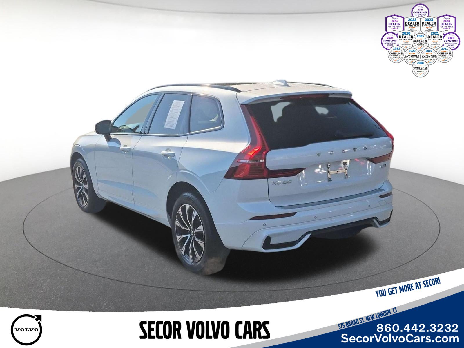 Certified 2024 Volvo XC60 B5 Core w/ Protection Package Premier AWD/4WD image 8