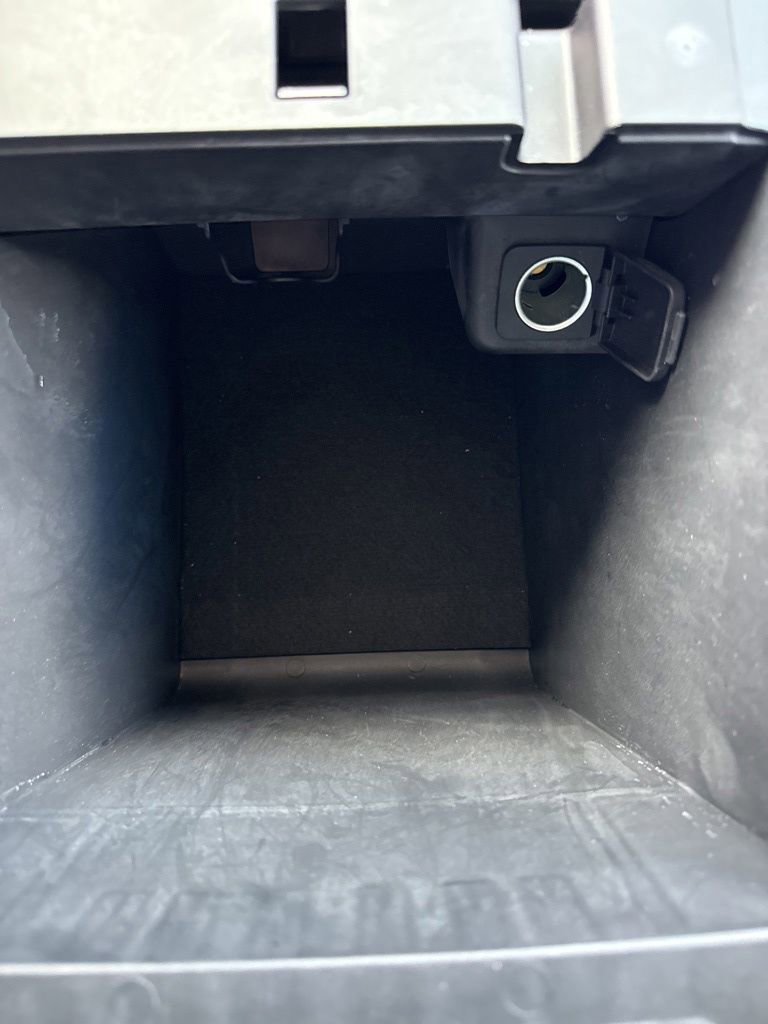 Used 2023 Ford Explorer XLT w/ Equipment Group 202A image 37