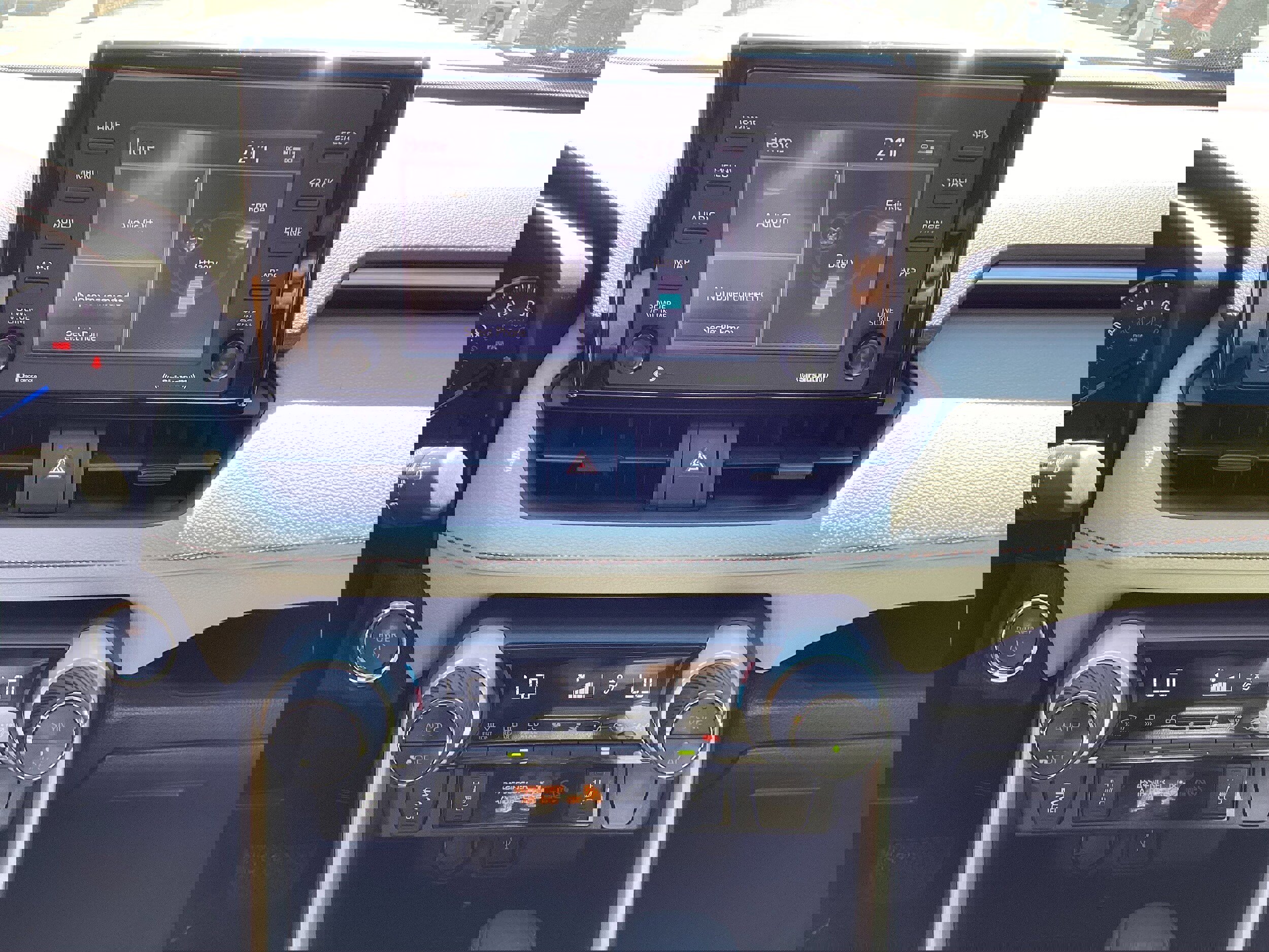 Used 2021 Toyota RAV4 XLE w/ XLE Grade Weather Package image 18