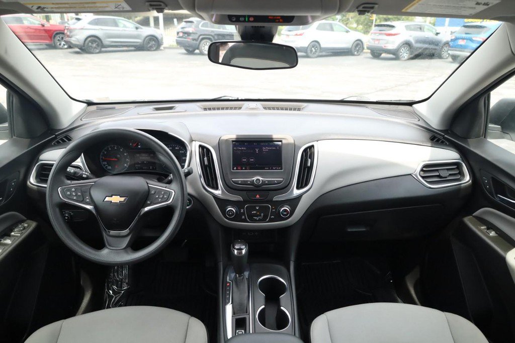 Used 2021 Chevrolet Equinox LS FWD image 7