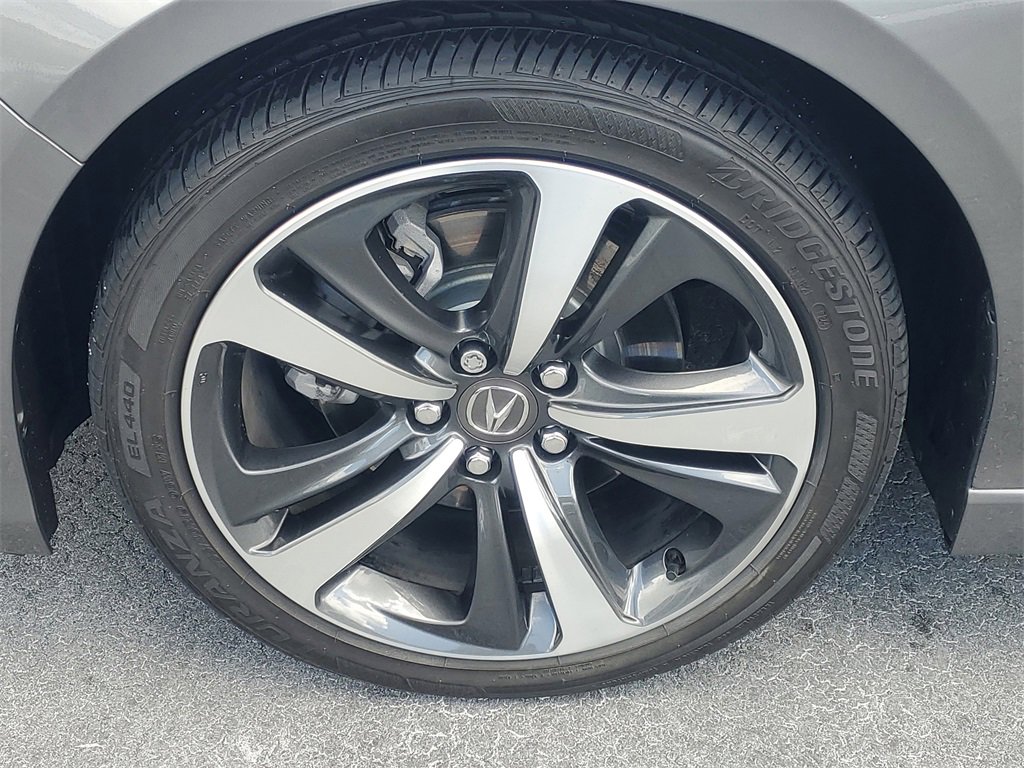 Used 2025 Acura TLX w/ Technology Package image 5