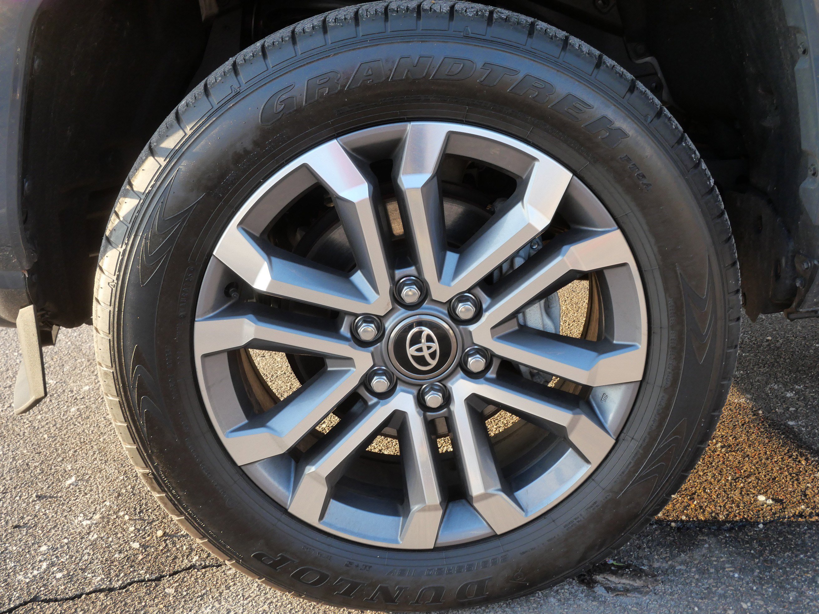 Used 2025 Toyota 4Runner Limited image 16