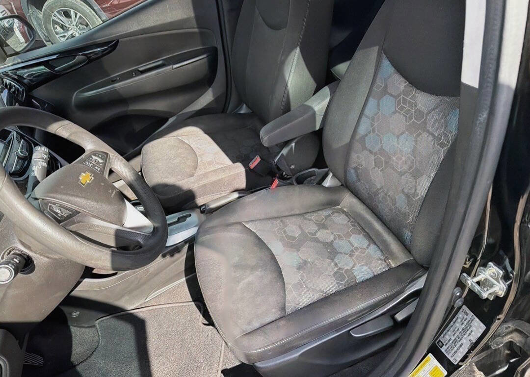 Used 2017 Chevrolet Spark LT image 21