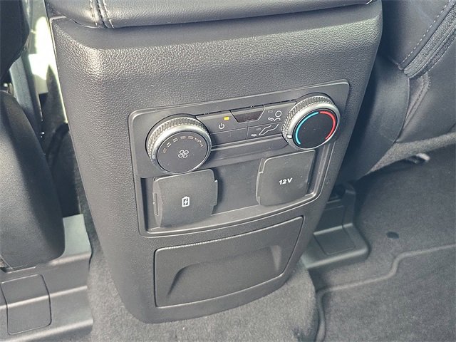 Used 2022 Ford Explorer XLT w/ Equipment Group 202A image 14