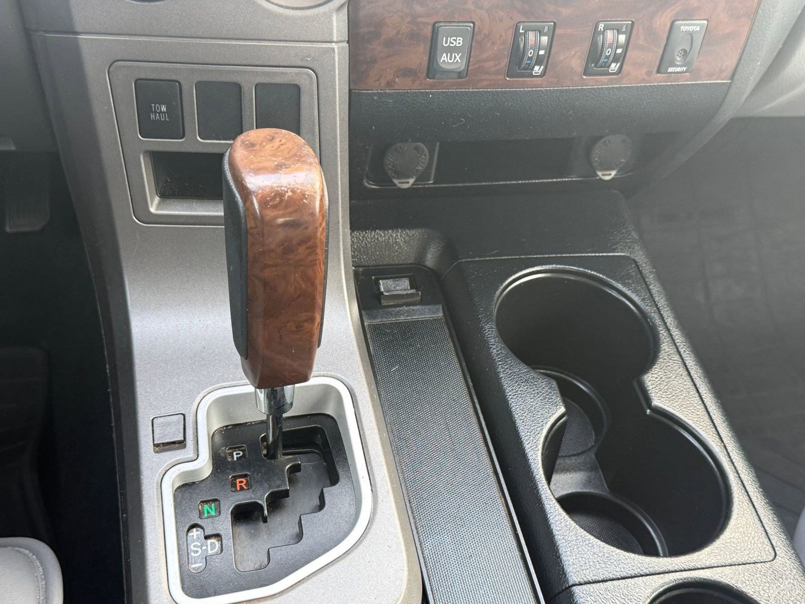 Used 2012 Toyota Tundra Limited image 18