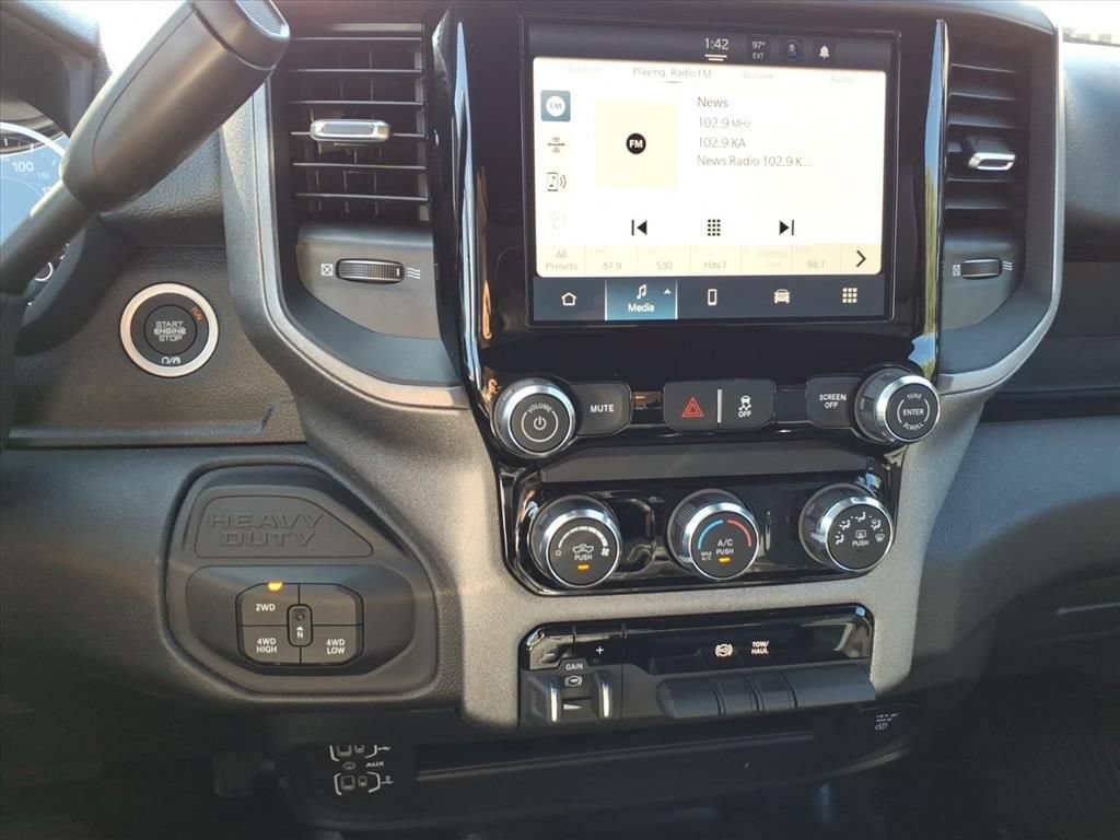 New 2026 RAM 2500 Tradesman w/ Chrome Appearance Group AWD/4WD image 17