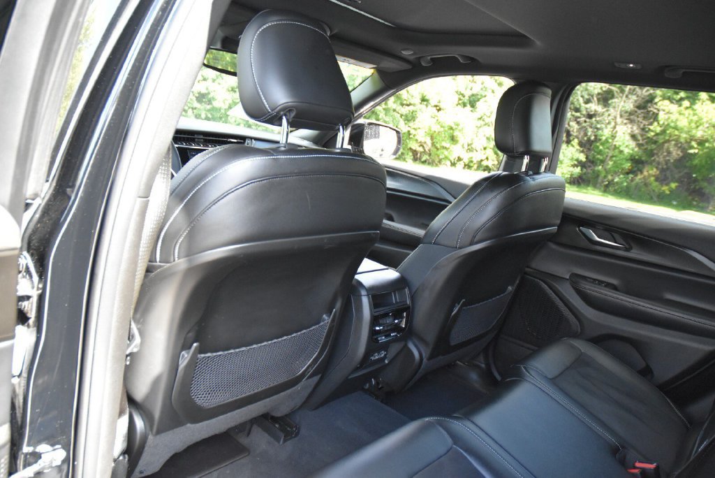 Used 2023 Jeep Grand Cherokee Altitude AWD/4WD image 29