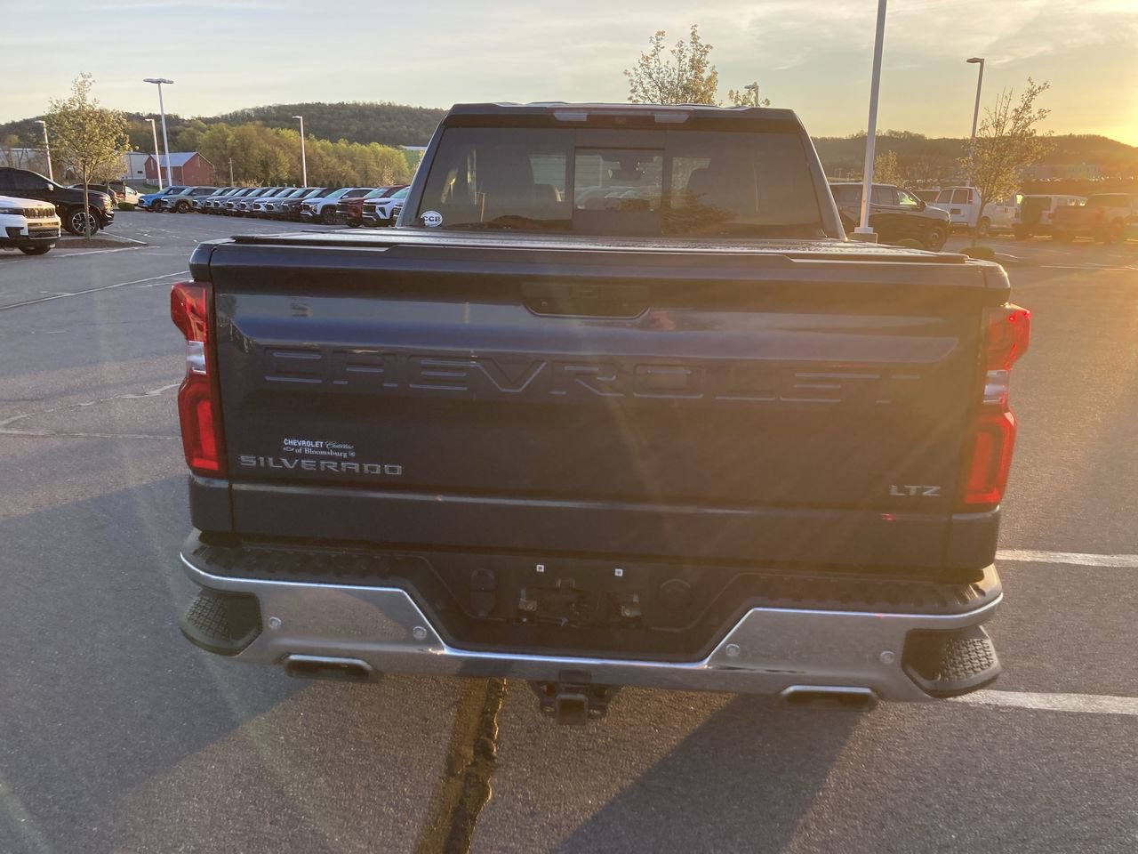 Used 2019 Chevrolet Silverado 1500 LTZ w/ LTZ Plus Package image 6
