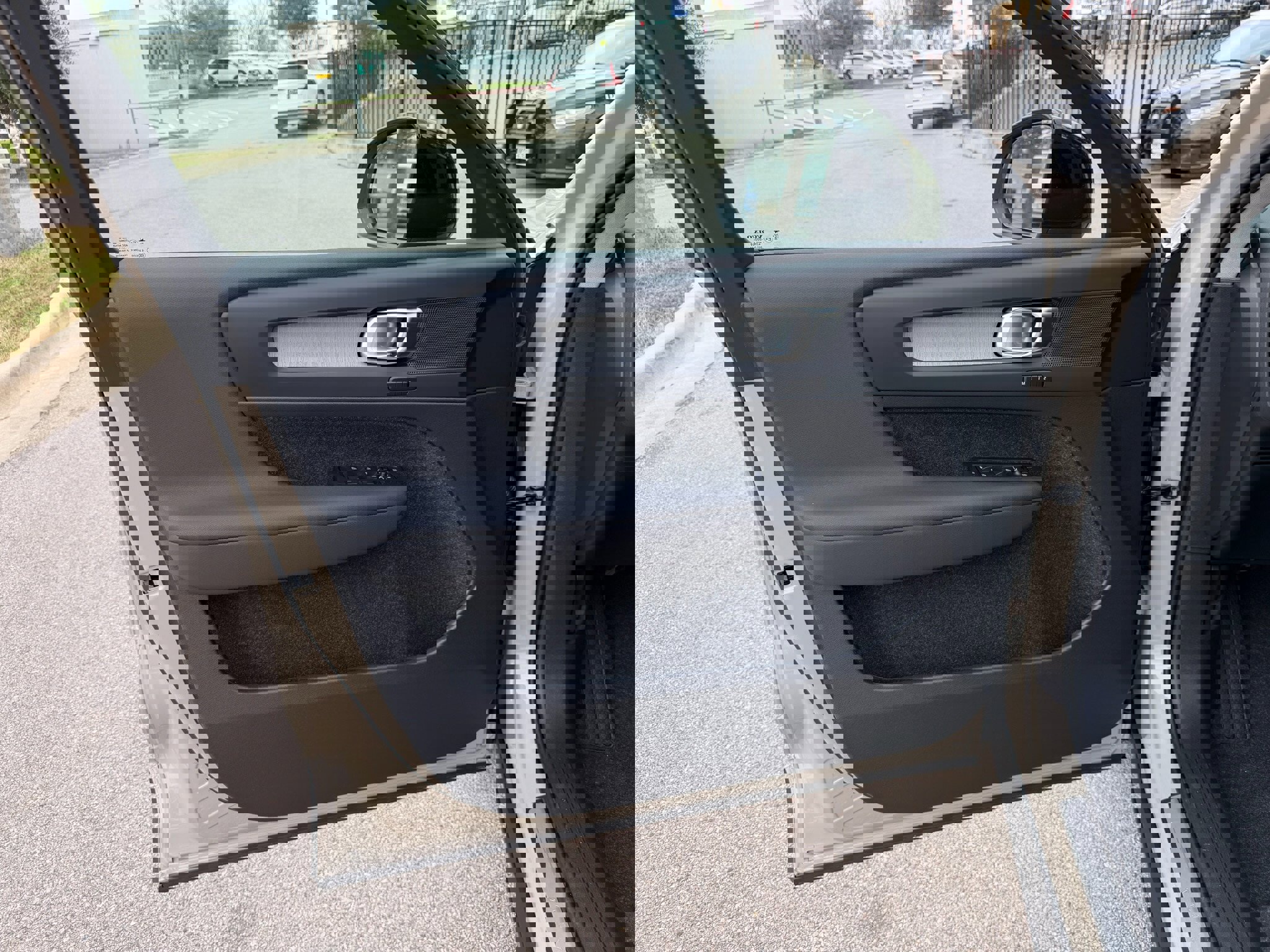 New 2026 Volvo XC40 B5 Core image 16