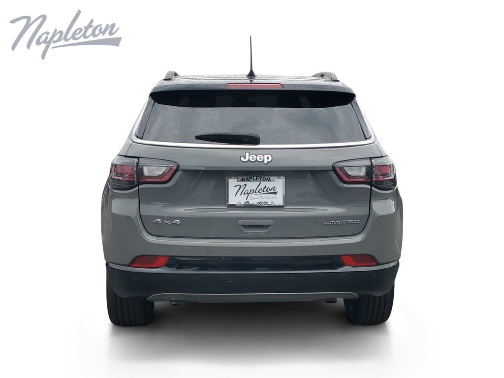 Used 2024 Jeep Compass Limited w/ Elite Group AWD/4WD image 4