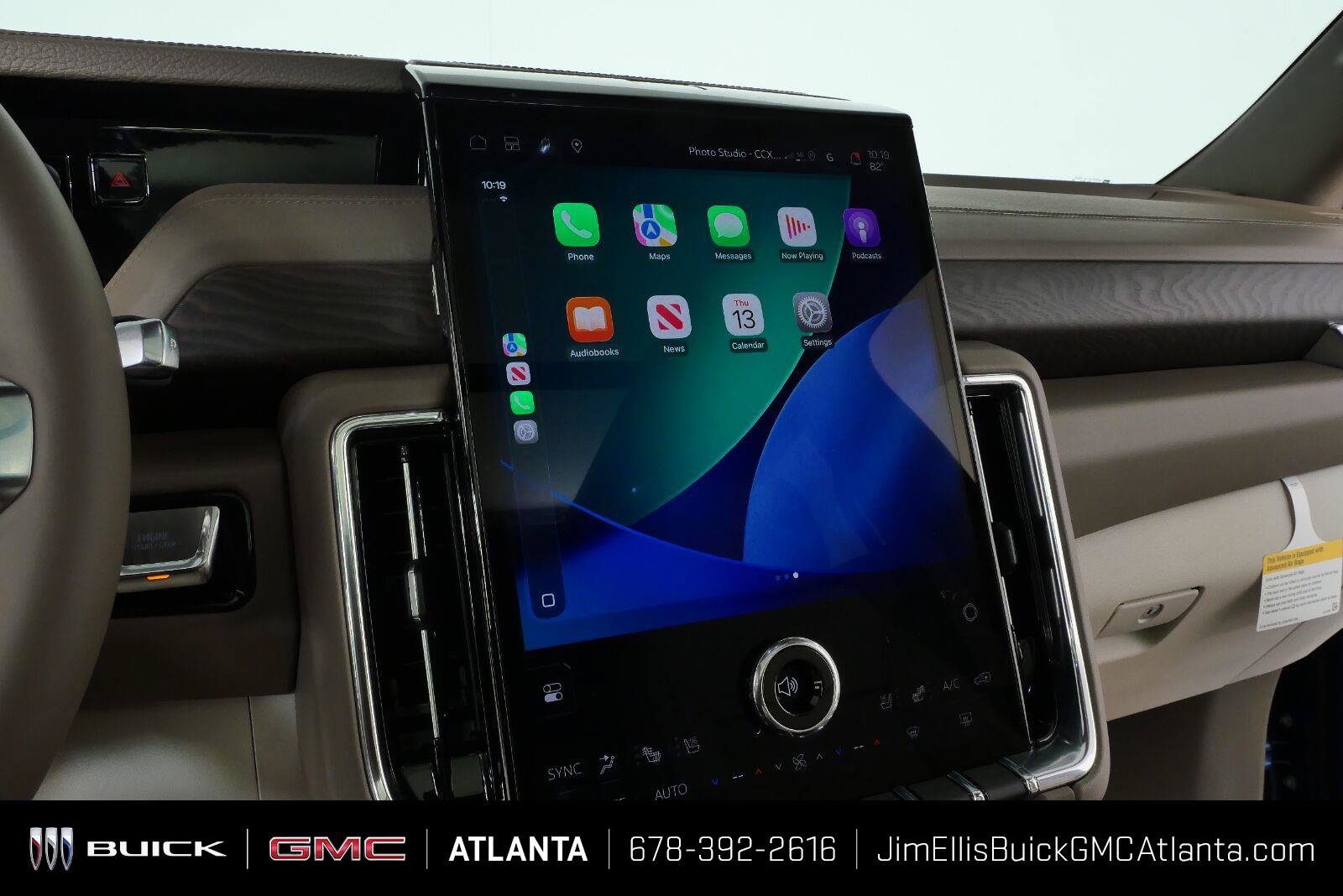 New 2026 GMC Yukon Denali w/ Sun & Power Step Package AWD/4WD image 14