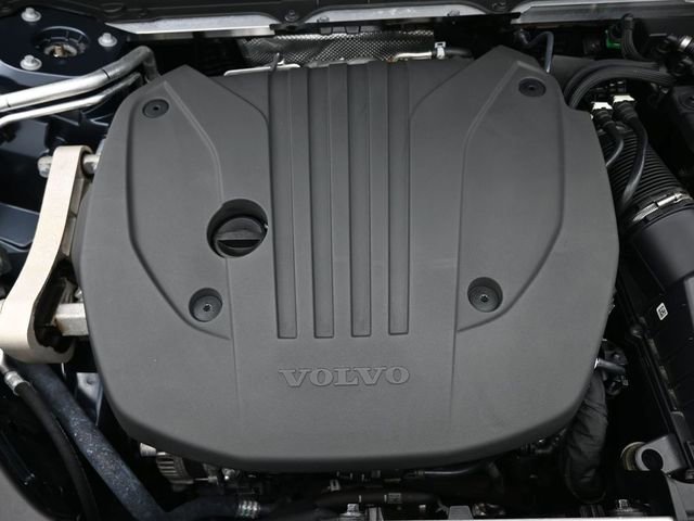 Used 2023 Volvo XC90 B5 Core w/ Climate Package image 35