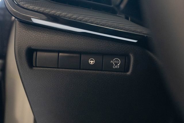 Used 2025 Nissan Kicks SR image 23