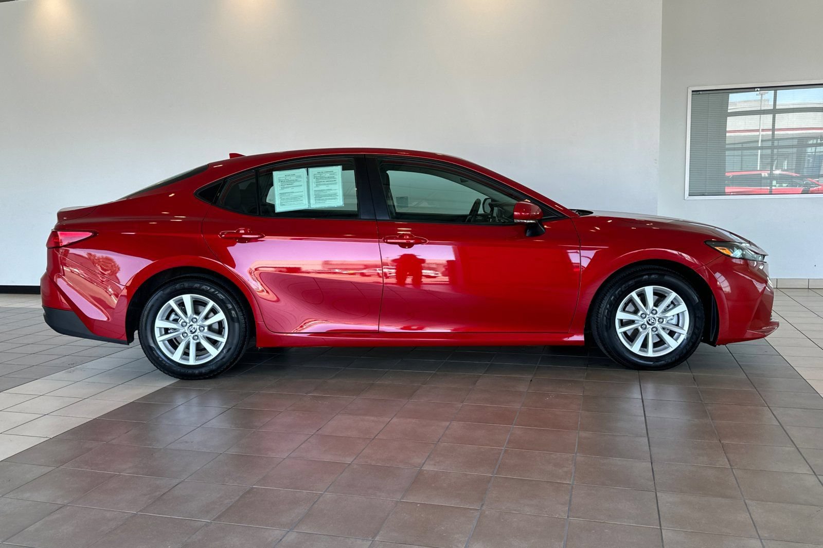 Certified 2025 Toyota Camry LE FWD image 3