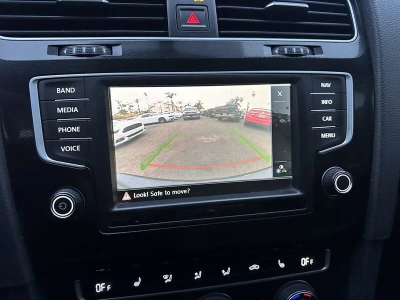 Used 2016 Volkswagen GTI Autobahn w/ Lighting Package (SEL) FWD image 22