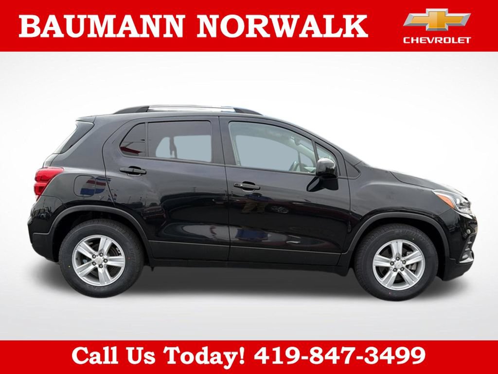 Used 2022 Chevrolet Trax LT w/ LT Convenience Package FWD image 8