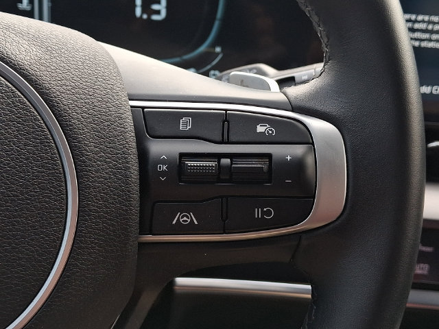 Certified 2025 Kia Sportage EX AWD/4WD image 21