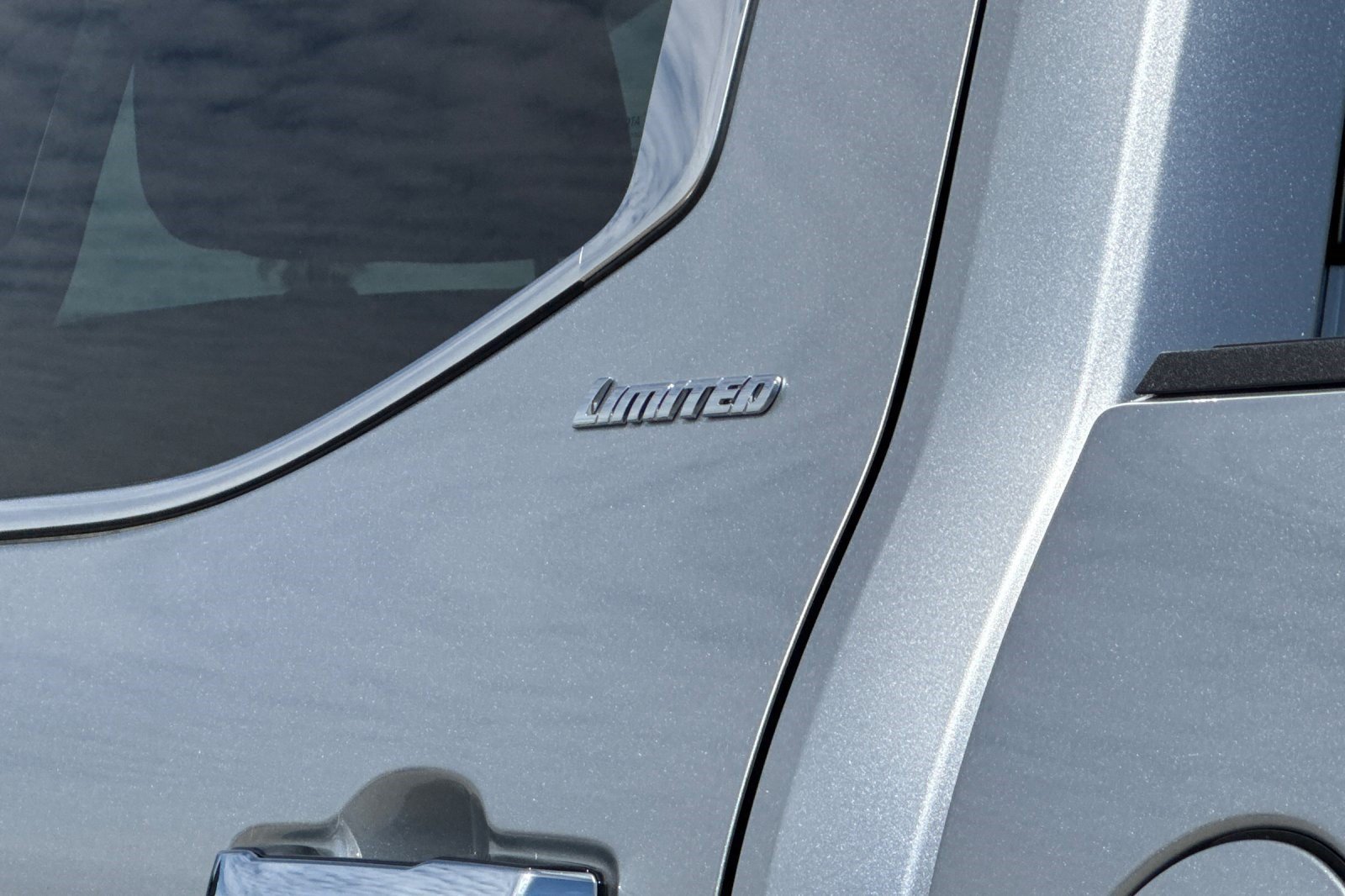 Used 2024 Toyota Tundra Limited AWD/4WD image 28