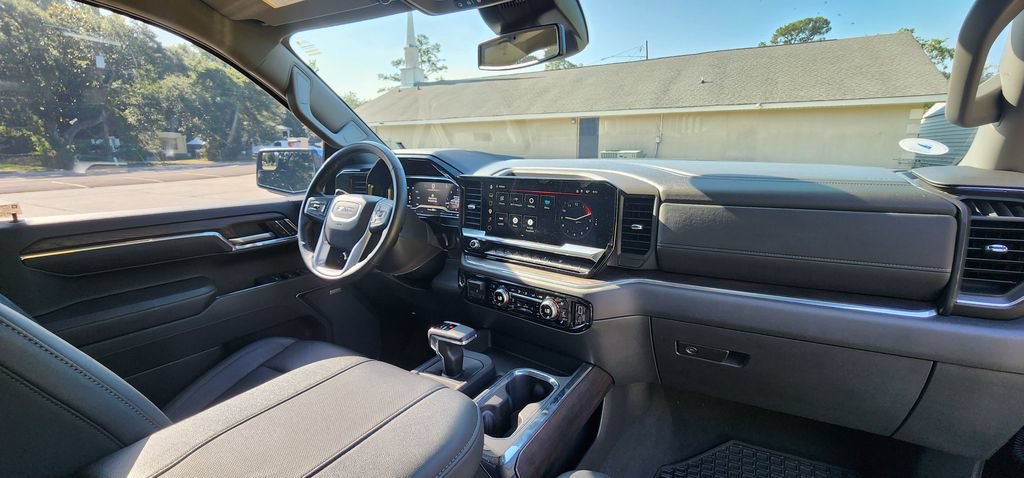 Used 2025 GMC Sierra 1500 SLT w/ SLT Premium Package AWD/4WD image 21
