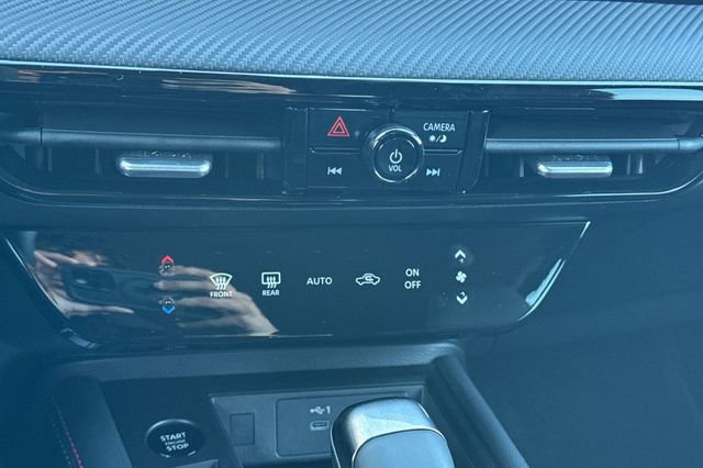 New 2026 Nissan Kicks SR image 20