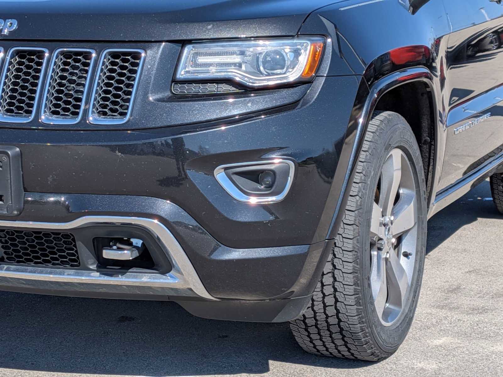 Used 2014 Jeep Grand Cherokee Overland w/ Advanced Technology Group image 10